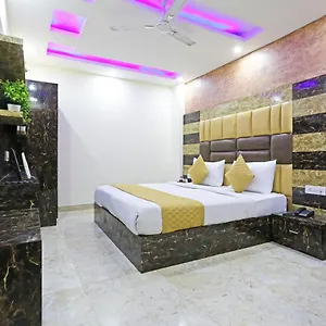 Grand La Casa Near Igi Airport Hotel