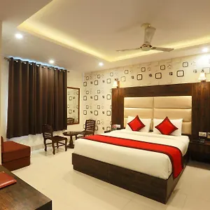 Hotel Oaks Plaza At Delhi Airport, New Delhi